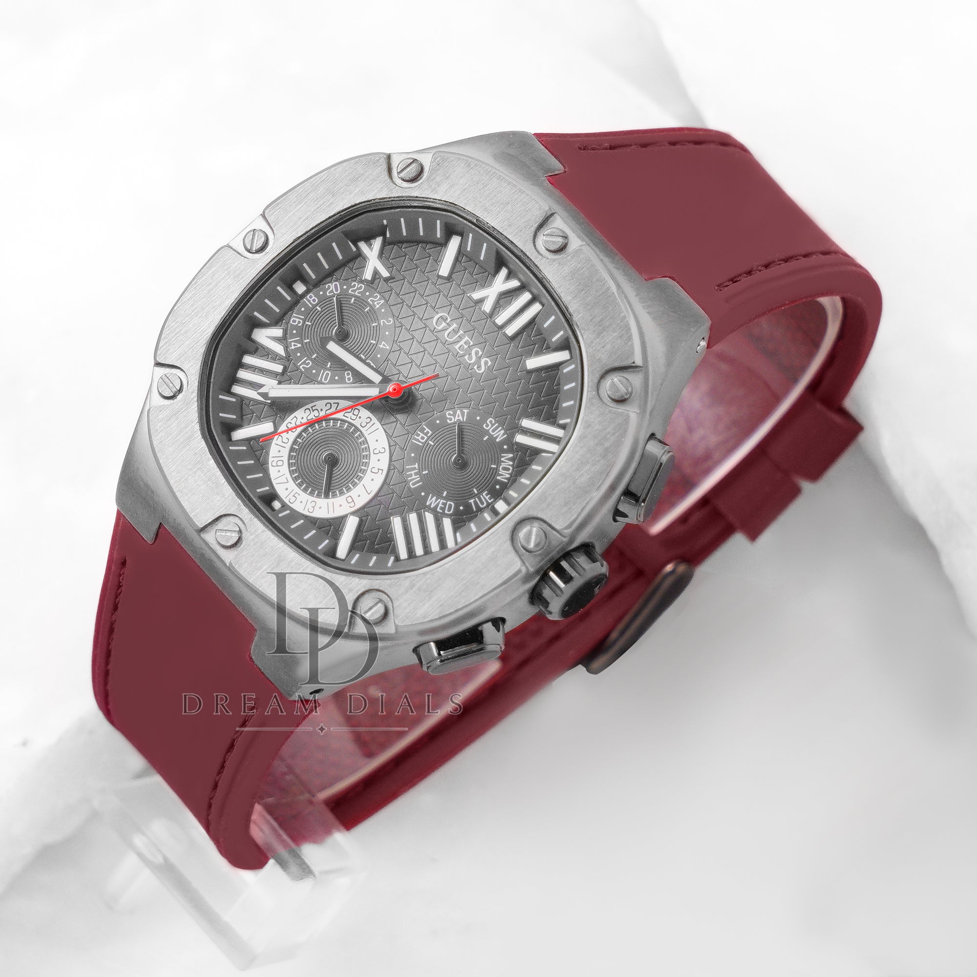 Guess Red Silicone Strap Grey Dial Chronograph Quartz Watch for Gents - GW0571G4